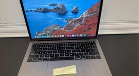 Good
													MacBook Air 2018 - 13" - I5, Gray, 512 GB, 16 GB, photo 5 of 10