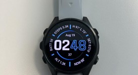 Mint
													Garmin Fenix 8 - Titanium, AMOLED, photo 2 of 8