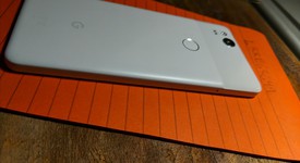 Good
													Google Pixel 2 - Unlocked, White, 64 GB, Google Edition, photo 3 of 10
