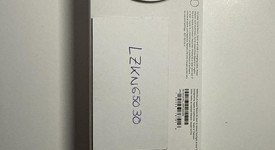 New
													Apple Watch SE 2nd Gen 40mm - Starlight, A2722 - GPS, Aluminum, photo 3 of 4
