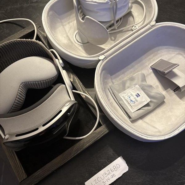 Apple Vision Pro - 1 TB