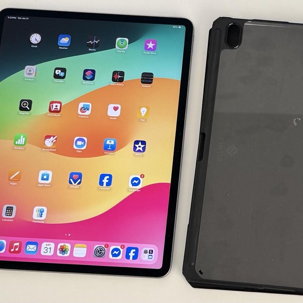 Apple iPad Air 13 inch (M2) 2024 - Unlocked, 128 GB, Gray, A2899