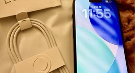 Mint
													Apple iPhone 15 - Unlocked, Black, 128 GB, A2846, photo 2 of 7