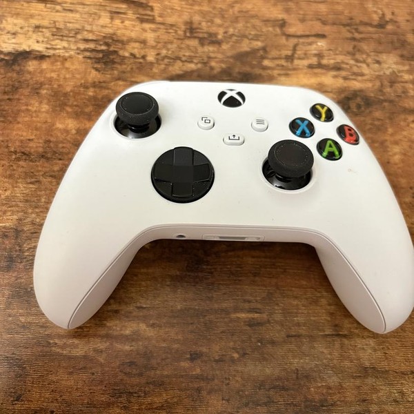 Xbox Series X (2020) - 1 TB, Robot White, All-Digital