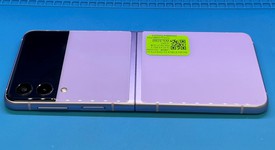 Mint
													Samsung Galaxy Z Flip4 5G - Unlocked, Purple, 128 GB, 8 GB, SM-F721U1, photo 4 of 5