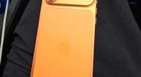 Mint
													Apple iPhone 17 Pro Max - Unlocked, Cosmic Orange, 512 GB, A3257, photo 4 of 14