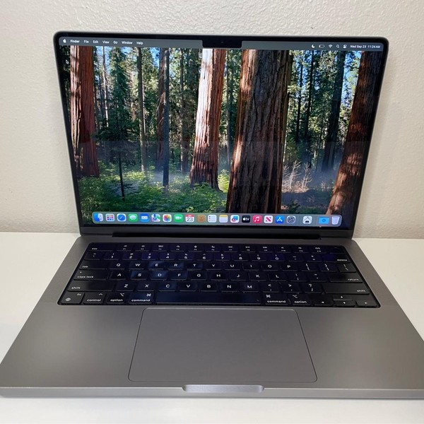 MacBook Pro 2021 - 14 inch - 512 GB, Gray, 16 GB, Apple M1 Pro 8-core