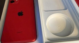 Mint
													Apple iPhone 11 - Unlocked, Red, 64 GB, A2111, photo 4 of 8