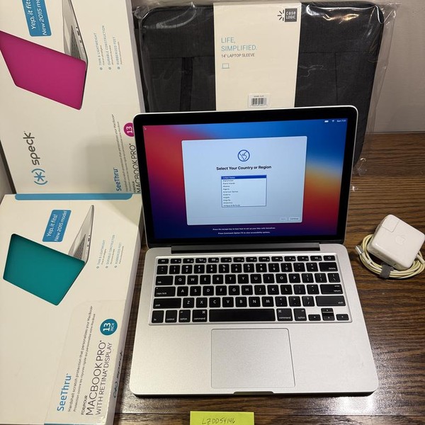MacBook Pro 2013 (Retina) - 13 inch - 512 GB, Silver, 8 GB