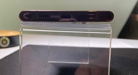 Good
													Samsung Galaxy S22 Ultra - Unlocked, Burgundy, 128 GB, 8 GB, SM-S908U1, photo 2 of 9