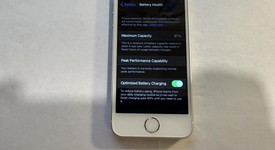 Good
													Apple iPhone SE 1st Gen 2016 - Unlocked, Silver, 32 GB, A1662, photo 3 of 3