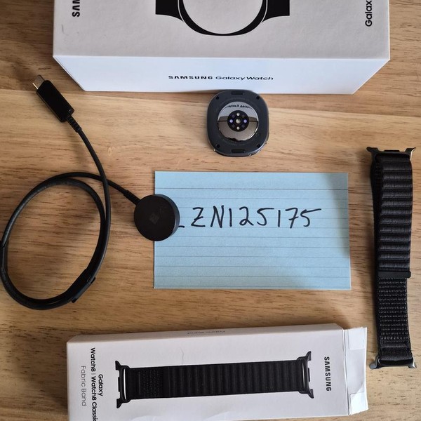 Samsung Galaxy Watch8 - Wi-Fi, Silver, SM-L320, 40mm