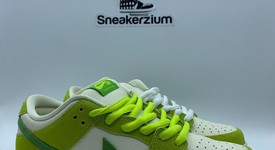 Used
													Nike SB Dunk Low Green Apple - 10.5, photo 3 of 5