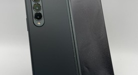 Fair
													Samsung Galaxy Z Fold3 5G - Unlocked, Black, 512 GB, 12 GB, SM-F926U1, photo 3 of 10