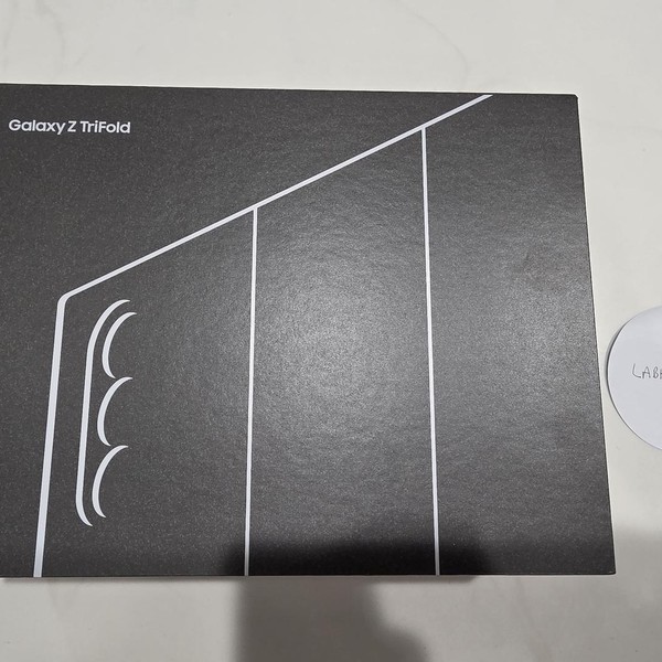 Galaxy Z Trifold - Unlocked Non-US, 512 GB, Crafted Black, 16 GB, SM-F968