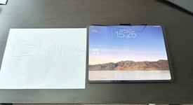 Mint
													Apple iPad Pro 13" (M4) 2024 - Unlocked, Black, 1 TB, 16 GB, A2926, Standard Glass, photo 1 of 16