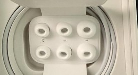 Used
													Apple AirPods Pro 2 - Lightning, photo 5 of 8