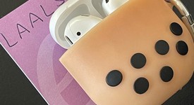 Used
													Apple AirPods 2nd Gen - Lightning Case, photo 6 of 6