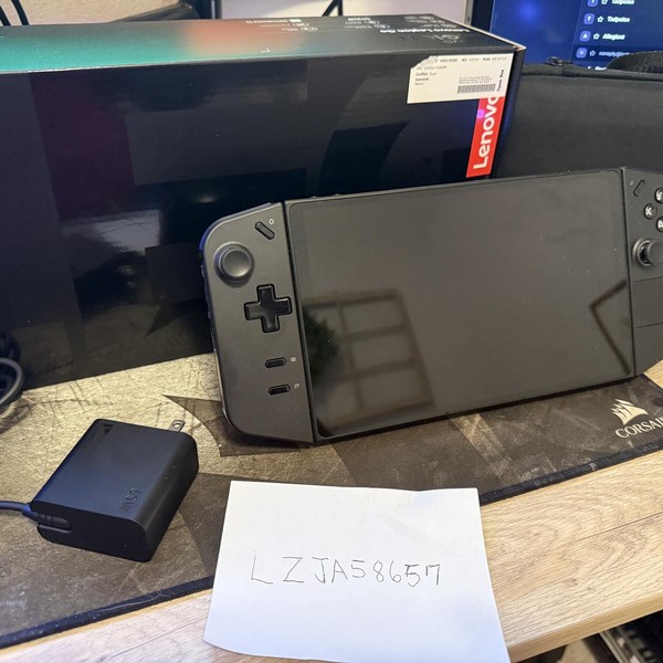 Lenovo Legion Go - 1 TB, Black, 16 GB, AMD Ryzen Z1 Extreme