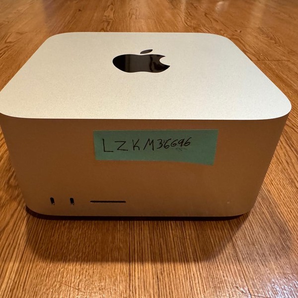 Mac Studio 2022 - 1 TB, 64 GB, Apple M1 Max, 32 Core GPU