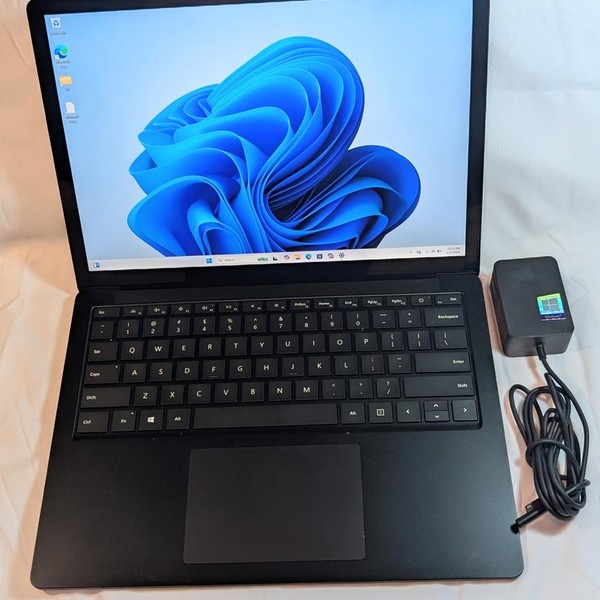 Microsoft Surface Laptop 4 - 512 GB, Black, 16 GB, Intel Core i7, 13.5 inch