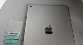 Fair
													Apple iPad 6th Gen - Wi-Fi, Gray, 128 GB, A1893, photo 4 of 9