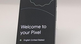 Good
													Google Pixel 8 - Unlocked, Hazel, 128 GB, 8 GB, G9BQD, Sub-6 5G, photo 3 of 3