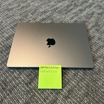 Good MacBook Pro Late 2023 (M3) - 14 inch - 512 GB, Gray, 8 GB, Apple M3, 10-core GPU