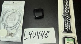 Good
													Apple Watch SE 2nd Gen 40mm - Midnight, A2722 - GPS, Aluminum, photo 3 of 3