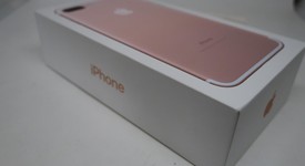 Fair
													Apple iPhone 7 Plus - Unlocked, Rose Gold, 128 GB, A1661, photo 5 of 5
