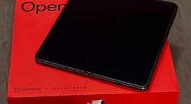 Mint
													OnePlus Open - Unlocked, Black, 512 GB, 16 GB, photo 3 of 11