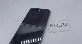 Good
													Samsung Galaxy Z Flip5 - T-Mobile, Gray, 256 GB, 8 GB, SM-F731U, photo 2 of 4