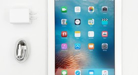 Mint
													Apple iPad 2 - Wi-Fi, White, 32 GB, A1395, photo 1 of 1