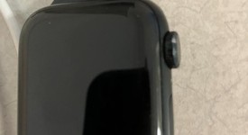 Good
													Apple Watch SE 2nd Gen 40mm - Midnight, A2722 - GPS, Aluminum, photo 2 of 3
