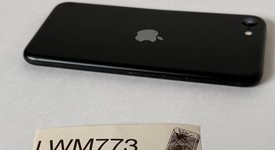 Good
													Apple iPhone SE 3rd Gen 2022 - Unlocked, Midnight, 64 GB, A2595, photo 2 of 8