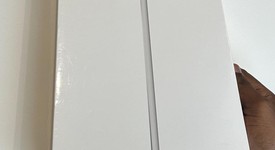New
													Apple iPad 9th Gen - Wi-Fi, Silver, 64 GB, A2602, photo 1 of 5
