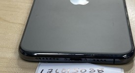 Good
													Apple iPhone 11 Pro Max - Unlocked, Green, 64 GB, A2161, photo 3 of 6