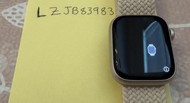Mint
													Apple Watch Series 8 41mm - Starlight, A2770 - GPS, Aluminum, photo 4 of 7