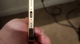 Good
													Apple iPhone 16 Pro Max - Unlocked, Desert, 512 GB, A3084, photo 3 of 5