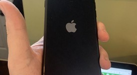 Good
													Apple iPhone SE 3rd Gen 2022 - Unlocked, Midnight, 64 GB, A2595, photo 2 of 6