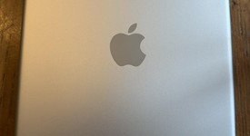 Good
													Apple iPad 5th Gen - Unlocked, Silver, 32 GB, A1823, photo 3 of 4