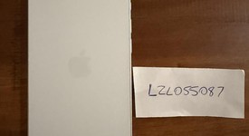 Good
													Apple iPhone 16e - Unlocked, White, 128 GB, A3212, photo 3 of 9