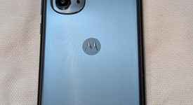 Good
													Motorola Edge (2022) - Unlocked, Gray, 256 GB, 8 GB, photo 4 of 4