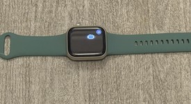 Fair
													Apple Watch Series 9 41mm - Unlocked, Starlight, A2982 - Cellular, Aluminum, photo 2 of 8