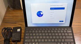 Good
													Microsoft Surface Pro 7 Plus - I3, Platinum, 128 GB, 8 GB, Wi-Fi, photo 1 of 7