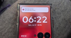 Mint
													Motorola Razr Ultra (2025) - AT&T, PANTONE Rio Red, 512 GB, 16 GB, photo 1 of 9