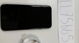 Mint
													Apple iPhone SE 3rd Gen 2022 - Unlocked, Midnight, 64 GB, A2595, photo 4 of 7