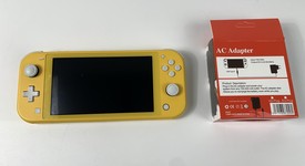 Fair
													Nintendo Switch Lite - Yellow, photo 2 of 7