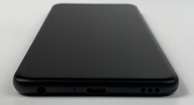 Good
													LG V40 ThinQ - Verizon, Black, LM-V405UA, photo 3 of 6