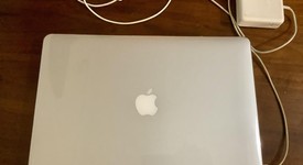 Good
													MacBook Pro 2015 (Retina) - 15" - Silver, 256 GB, 16 GB, photo 1 of 7